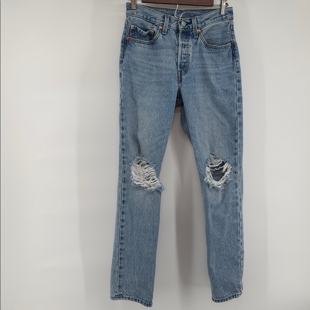 Levi's 501's  Classic Women's button fly Blue Distressed Jeans Size W26" L30" - Picture 4 of 9